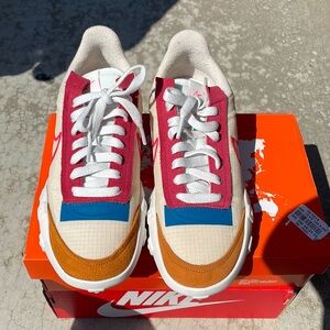 Women’s Nike Waffle Racer 2x Size 7.5 with Original Boxing